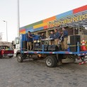 Vecinos andacollinos cooperan con alimentos en el recorrido del “Camión de la música y la solidaridad”