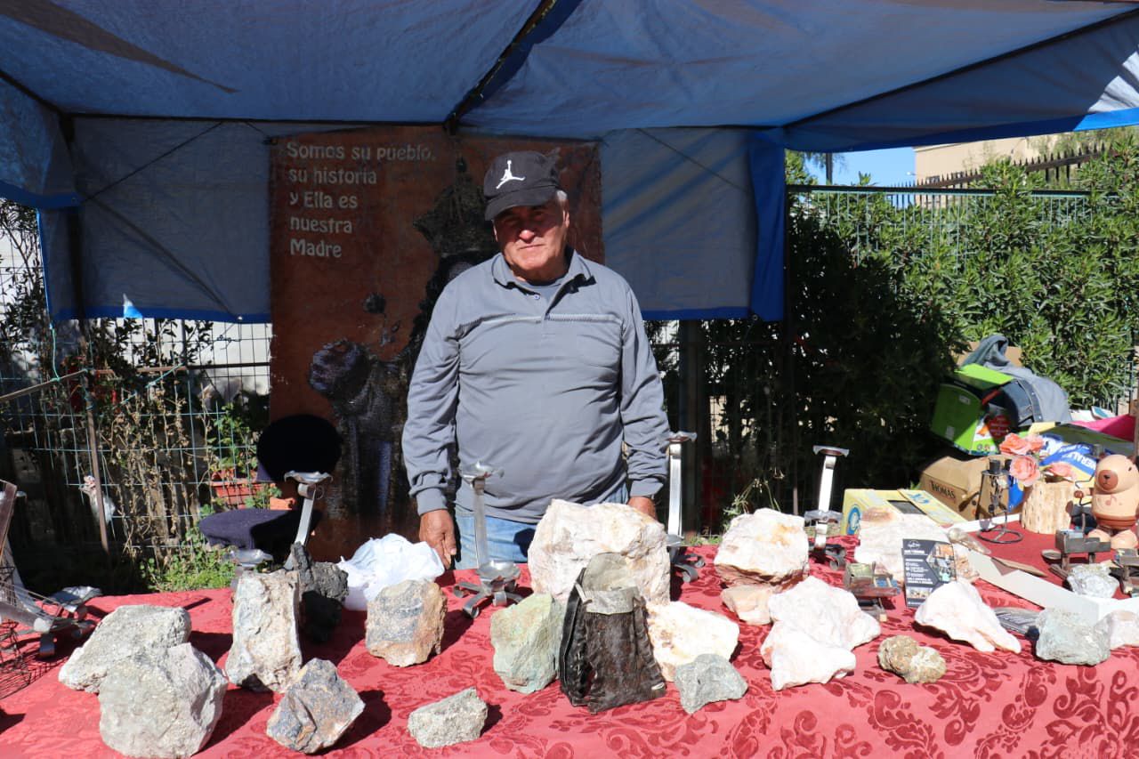 Minerales con historia y salud: el trabajo de Manuel Álvarez, recolector de minerales de Andacollo