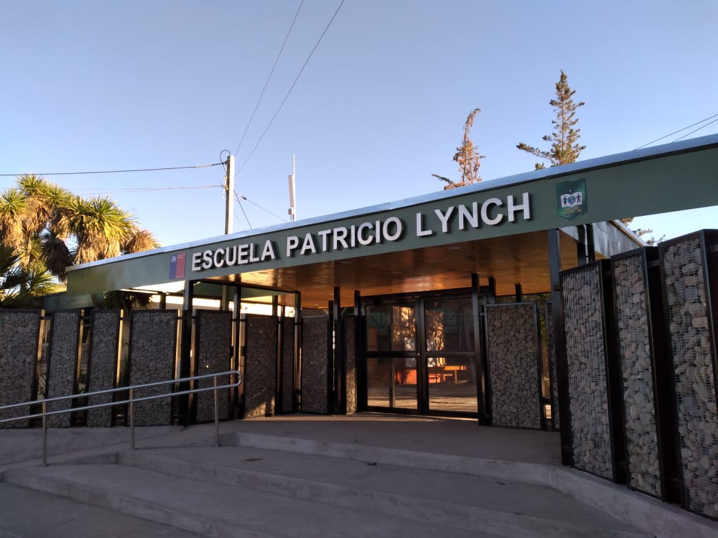 Escuela Patricio Lynch de Andacollo recibe trabajos de reparación en su infraestructura