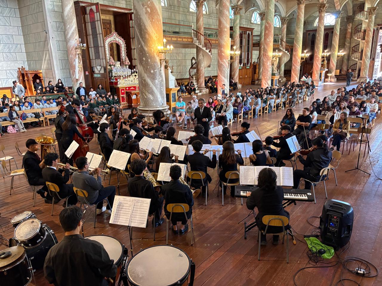 Inolvidable presentación de la Orquesta Sinfónica del Colegio de Artes Claudio Arrau en la Basílica Menor de Andacollo