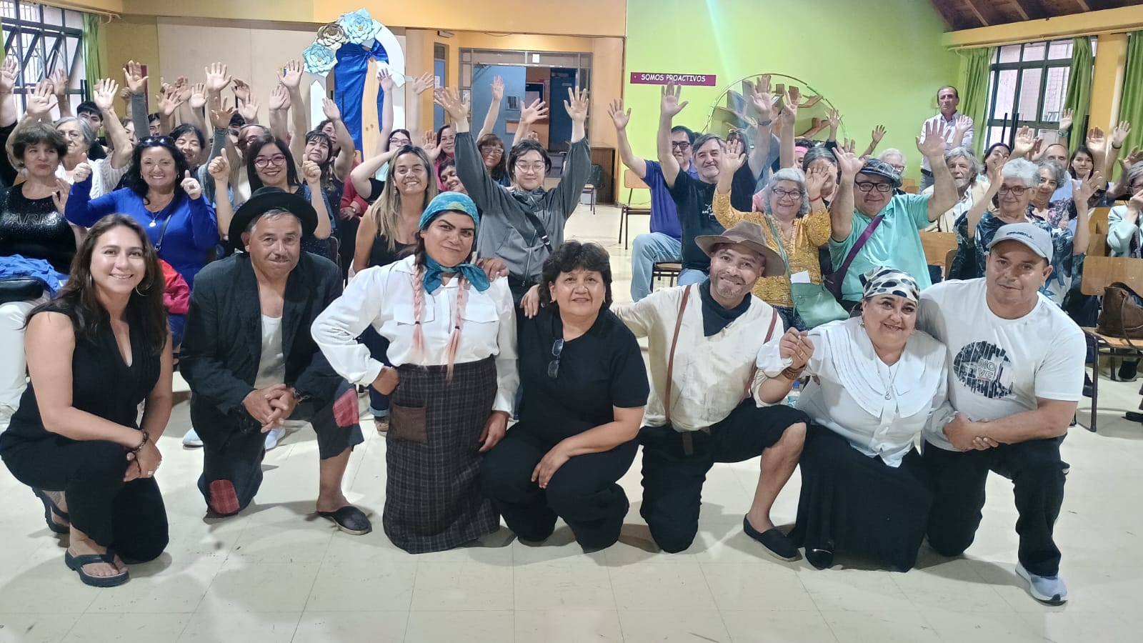El patrimonio y las tradiciones de Andacollo brillaron en la Región de la Araucanía gracias a la presentación del grupo de teatro Candor del Hospital de Andacollo