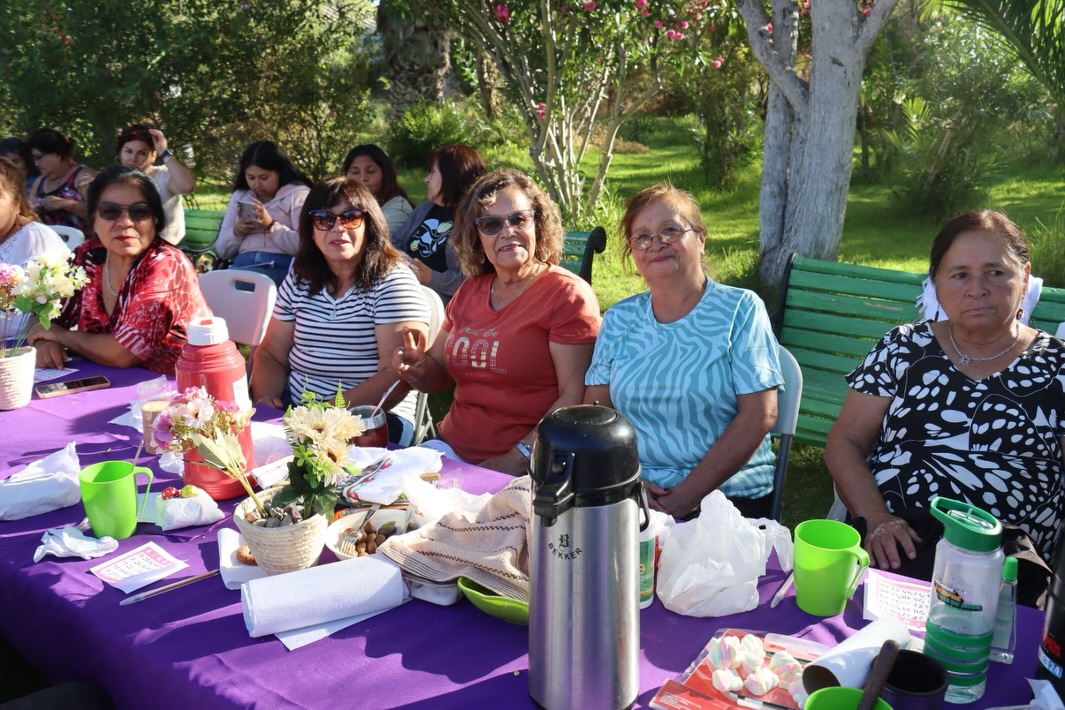 Con bingo y karaoke: encuentro comunal de mujeres reunió a masiva participación femenina en Andacollo