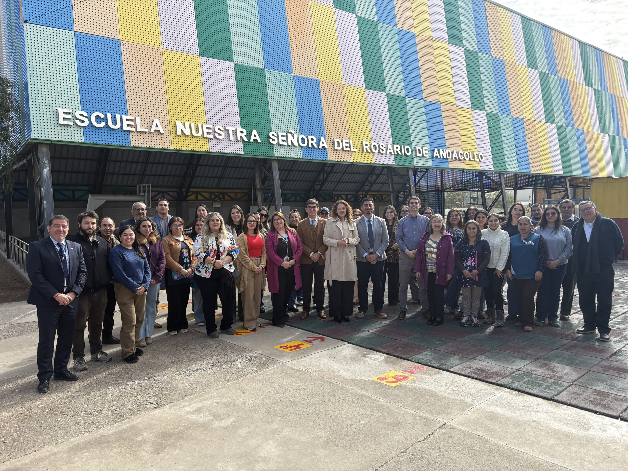 Director de Educación Pública y nueva directora ejecutiva del SLEP Puerto Cordillera recorrieron establecimientos educacionales de Andacollo